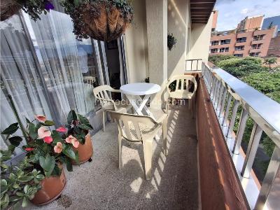 Apartamento de 3 alcobas en venta en Laureles, Medellín, 154 m² · foto 8 de 9