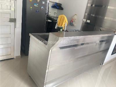 Apartamento de 3 alcobas en venta en Machado, Bello, 56 m² · foto 2 de 11