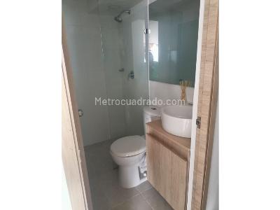 Apartamento de 3 alcobas en venta en Valerias, Bello, 55 m² · foto 5 de 7