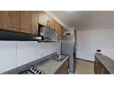 Apartamento de 3 alcobas en venta en La Doctora, Sabaneta, 77 m² · foto 3 de 20