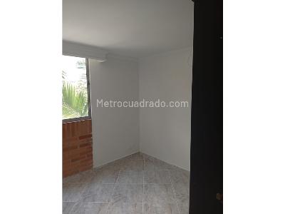 Apartamento de 3 alcobas en venta en El Trapiche, Bello, 60 m² · foto 5 de 9