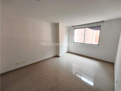 Apartamento de 3 alcobas en venta en La Castellana, Medellín, 203 m² · foto 8 de 13
