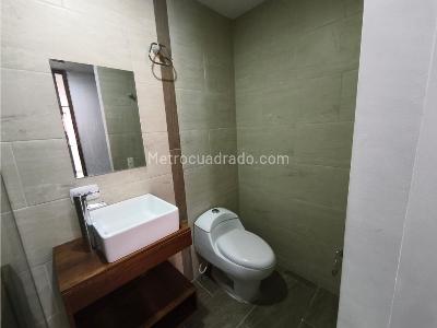 Apartamento de 3 alcobas en venta en La Castellana, Medellín, 203 m² · foto 9 de 13