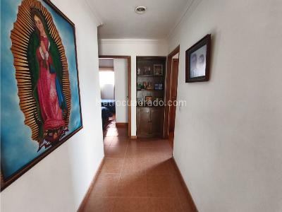 Apartamento de 4 alcobas en venta en Laureles, Medellín, 167 m² · foto 7 de 16