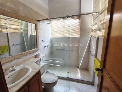 Apartamento de 4 alcobas en venta en Laureles, Medellín, 167 m² · foto 9 de 16