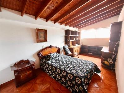 Apartamento de 4 alcobas en venta en Laureles, Medellín, 167 m² · foto 12 de 16