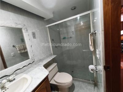 Apartamento de 4 alcobas en venta en Laureles, Medellín, 167 m² · foto 13 de 16