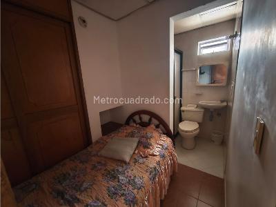 Apartamento de 4 alcobas en venta en Laureles, Medellín, 167 m² · foto 14 de 16