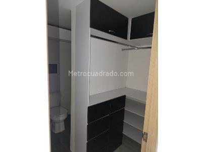 Apartamento de 3 alcobas en venta en Valerias, Bello, 62 m² · foto 9 de 10