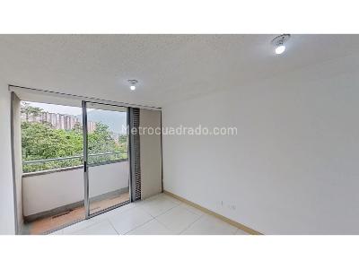 Apartamento de 3 alcobas en venta en Amazonia, Bello, 56 m² · foto 4 de 20