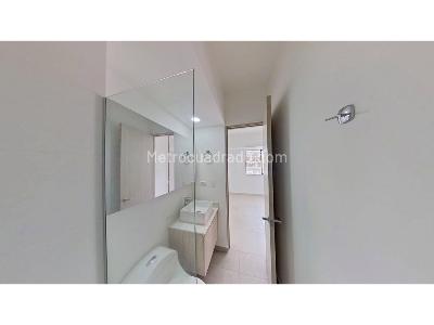 Apartamento de 2 alcobas en venta en Cabañas, Bello, 55 m² · foto 11 de 20