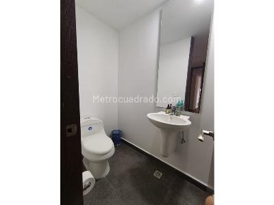 Apartamento de 3 alcobas en venta en Cabañas, Bello, 115 m² · foto 10 de 13