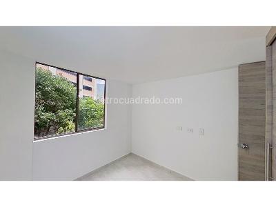 Apartamento de 3 alcobas en venta en Valerias, Bello, 75 m² · foto 13 de 20