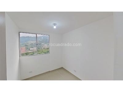 Apartamento de 3 alcobas en venta en San Gabriel, Bello, 54 m² · foto 13 de 19