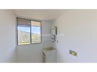 Apartamento de 3 alcobas en venta en Caminos De La Romeria, Sabaneta, 76 m² · foto 14 de 19