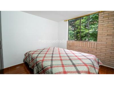 Apartamento de 3 alcobas en venta en Valerias, Bello, 71 m² · foto 8 de 18