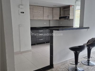Apartamento de 3 alcobas en venta en Calasanz, Medellín, 158 m² · foto 3 de 20