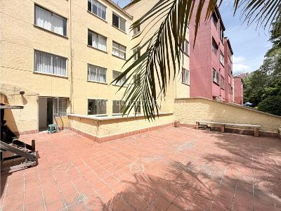 Apartamento de 3 alcobas en venta en Calasanz, Medellín, 158 m² · foto 16 de 20