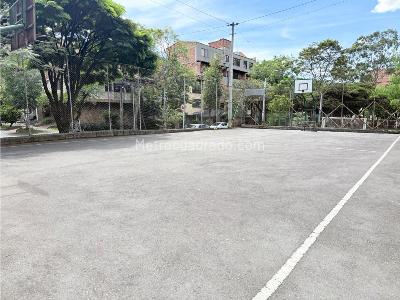 Apartamento de 3 alcobas en venta en Calasanz, Medellín, 158 m² · foto 20 de 20
