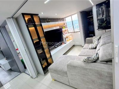 Apartamento de 2 alcobas en venta en Via Las Palmas, Medellín, 101 m² · foto 3 de 13