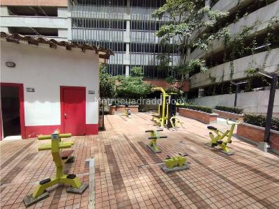 Apartamento de 2 alcobas en venta en Niquia, Bello, 55 m² · foto 10 de 11