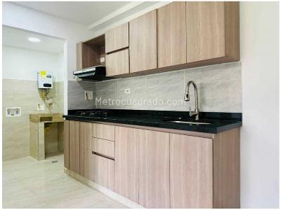 Apartamento de 2 alcobas en venta en Niquia, Bello, 55 m² · foto 2 de 11