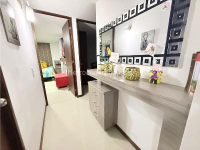 Apartamento de 3 alcobas en venta en Madera, Bello, 63 m² · foto 5 de 10