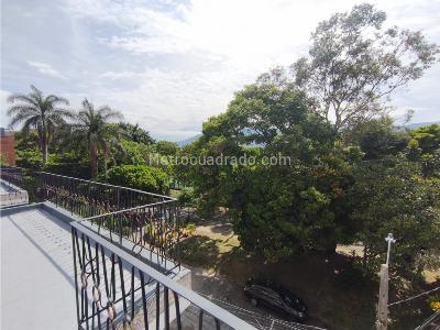 Casa de 4 alcobas en venta en Belen Rosales, Medellín, 260 m² · foto 15 de 19