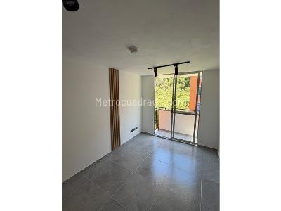 Apartamento en venta en Robledo, Medellín · foto 2 de 12