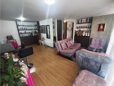 Apartamento de 3 alcobas en venta en Cabañas, Bello, 90 m² · foto 2 de 11
