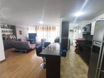 Apartamento de 3 alcobas en venta en Cabañas, Bello, 90 m² · foto 3 de 11