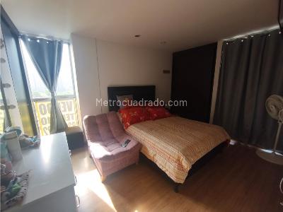 Apartamento de 3 alcobas en venta en Cabañas, Bello, 90 m² · foto 4 de 11