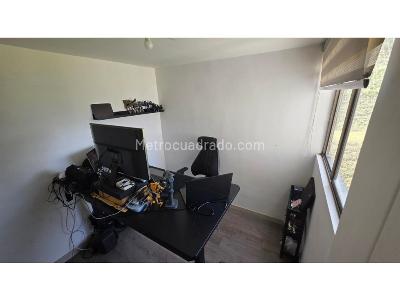 Apartamento de 3 alcobas en venta en Las Lomitas, Sabaneta, 73 m² · foto 12 de 14