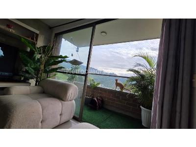 Apartamento de 3 alcobas en venta en Las Lomitas, Sabaneta, 73 m² · foto 2 de 14