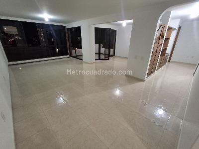 Apartamento de 3 alcobas en venta en Cabecera, Bucaramanga, 133 m² · foto 2 de 20