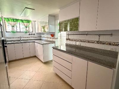 Apartamento en venta en Los Rosales, Bogotá · foto 3 de 20