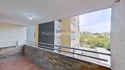 Apartamento de 3 alcobas en venta en Laureles La Almeria, Medellín, 68 m² · foto 4 de 17