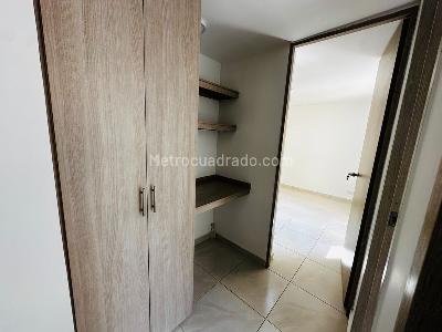Apartamento de 3 alcobas en venta en Villas De San Antonio (Sector Ditaires), Itagüí, 53 m² · foto 4 de 12