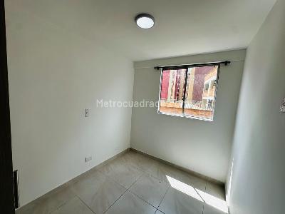 Apartamento de 3 alcobas en venta en Villas De San Antonio (Sector Ditaires), Itagüí, 53 m² · foto 7 de 12