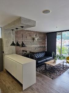 Apartamento de 2 alcobas en venta en San Diego Loma Del Indio, Medellín, 68 m² · foto 2 de 18