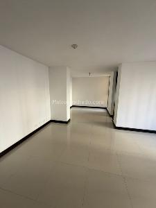 Apartamento de 3 alcobas en venta en Agua Dulce, Envigado, 78 m² · foto 3 de 10