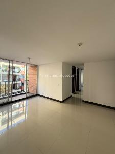 Apartamento de 3 alcobas en venta en Agua Dulce, Envigado, 78 m² · foto 4 de 10