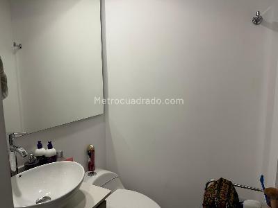 Apartamento de 2 alcobas en venta en Las Lomitas, Sabaneta, 69 m² · foto 9 de 13