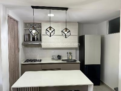 Apartamento de 2 alcobas en venta en Las Lomitas, Sabaneta, 69 m² · foto 3 de 13