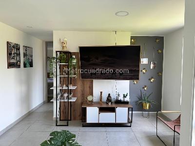 Apartamento de 2 alcobas en venta en Las Lomitas, Sabaneta, 69 m² · foto 4 de 13