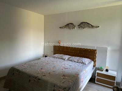 Apartamento de 2 alcobas en venta en Las Lomitas, Sabaneta, 69 m² · foto 8 de 13