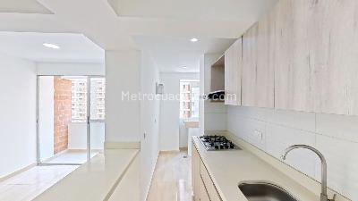 Apartamento de 3 alcobas en venta en Territorio Verde, Itagüí, 55 m² · foto 4 de 19