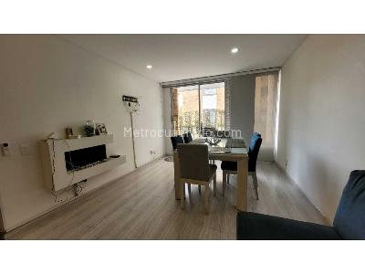 Apartamento en venta en Pinares De Chia, Chía · foto 3 de 16