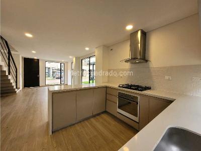 Casa de 3 alcobas en venta en Vallarta 2, Chía, 113 m² · foto 2 de 19