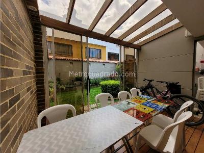 Casa de 4 alcobas en venta en Santa Lucia, Chía, 540 m² · foto 5 de 16